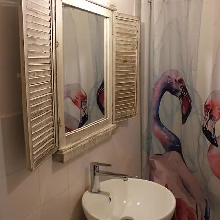 Oda ve Kahvaltı Art Gli Aironi