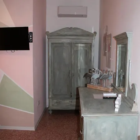 Oda ve Kahvaltı Art Gli Aironi Pomposa